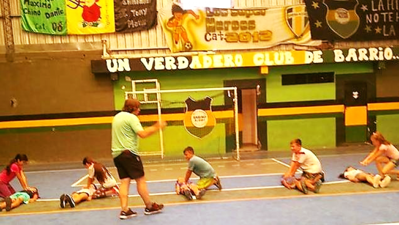 Los chicos de la Colonia Municipal aprenden RCP y primeros auxilios