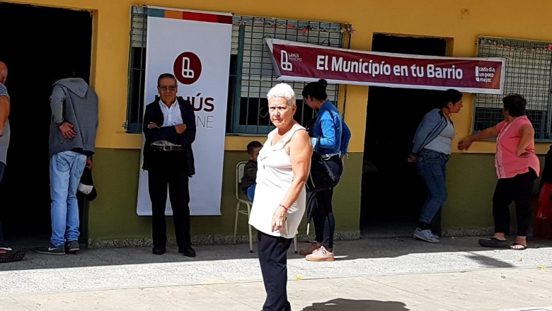 Un equipo municipal recibió un cascotazo al cierre de un programa barrial