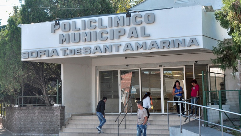 Una mujer dio a luz en su casa y arrojó al bebé a la cámara séptica