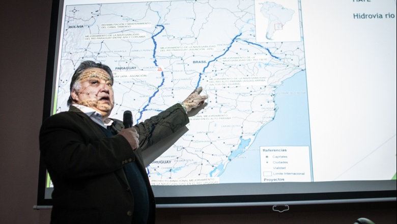 Insfrán remarcó la necesidad de "las hidrovías para el desarrollo nacional"