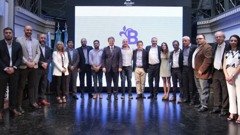 Cascallares presentó el Gabinete para su próxima gestión