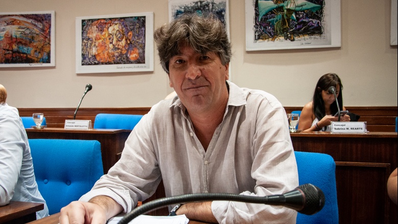 Pablo Vera, a favor de declarar la atención bancaria como servicio esencial