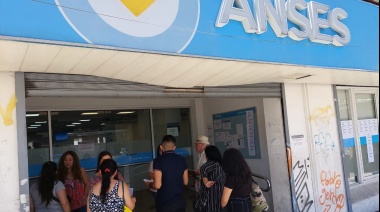 Trabajadores del ANSES de Lanús detuvieron actividades en repudio a despidos y pedido de reincorporación