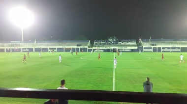 En el debut de las luces, Tristán rescató un punto ante Almagro