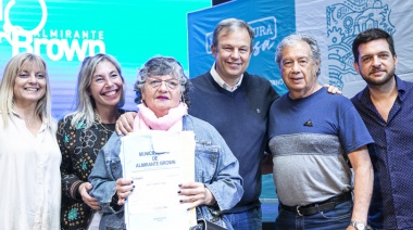 Cascallares y Fabiani acompañaron a 124 familias que firmaron su escritura