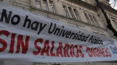 Docentes universitarios presionan por la reapertura de paritarias y lanzan medidas de fuerza