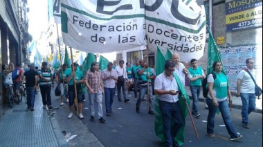 Los gremios universitarios presionan para recibir una nueva oferta salarial