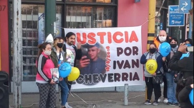 “Hace cinco años que estoy en la lucha pidiendo justicia”, subrayó el padre de Iván Echeverría