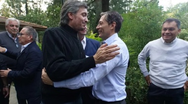 Gray lanza nuevo espacio y Ferraresi provoca a Máximo Kirchner con fotos polémicas