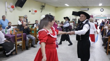 Lanús celebra el Día de la Independencia en Valentín Alsina