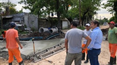 Cascallares recorrió obras de asfaltos en el distrito