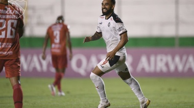 El Rojo puso primera con un triunfo categórico