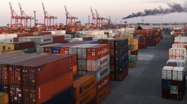 Los sindicatos de la Marina Mercante desmienten una "parálisis total" de la actividad naviera