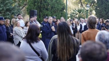 Gray encabezó el acto por el 111° aniversario de Esteban Echeverría