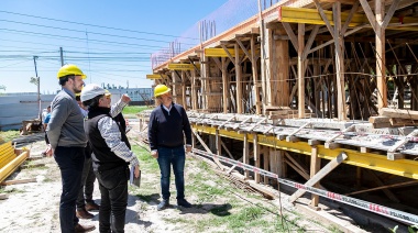 Cascallares recorrió la obra de la nueva sucursal del Bapro en el Parque Industrial