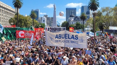 Miles de personas participaron de la marcha a Plaza de Mayo por el Día de la Memoria