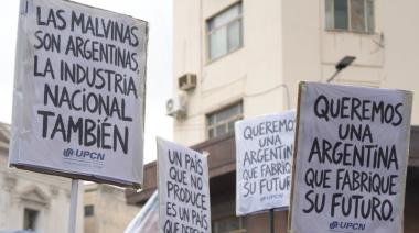 La CGT marchó contra el “industricidio” y para evitar la dispersión de su tropa