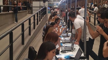 Con gran concurrencia comenzó la Feria Futuro en la Universidad de Lanús