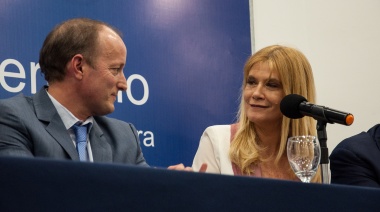 En la Universidad de Lomas, Insaurralde y Magario reclamaron por la autonomía de los municipios