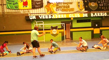 Los chicos de la Colonia Municipal aprenden RCP y primeros auxilios