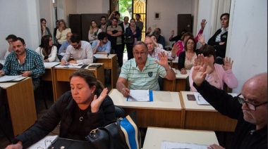 Asumió el reemplazante de Van Tooren en el Concejo