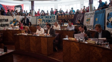 Lomas adhirió al Pacto Fiscal acusando a la Provincia de “extorsión”