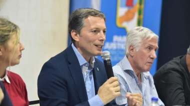 El PJ bonaerense se reunió para repudiar el decreto de Macri