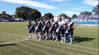 Con varias vueltas, sueña con salir del fondo
