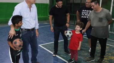 Grindetti visitó dos instituciones de Remedios de Escalada