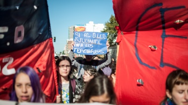 Estudiantes del ENAM marcharon para exigir mejoras edilicias