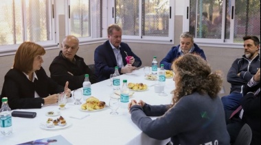 Patricia Bullrich y Grindetti visitaron una casa recuperada en Monte Chingolo