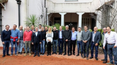 Los intendentes peronistas se mostraron juntos después de la foto de Cristina en el PJ