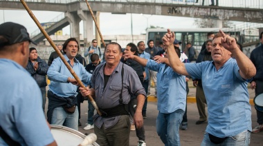 Trabajadores del Expreso Lomas protestaron en Tribunales para exigir respuestas de la Justicia
