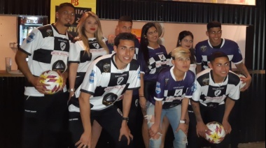 La lluvia pospuso el debut de Claypole