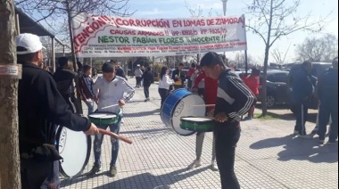 Vecinos de Budge se manifestaron en la puerta de Tribunales para pedir la libertad de Jorge Castillo