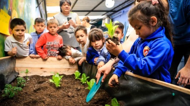 Los jardines de comunitarios de Lomas producirán sus propias huertas agroecológicas