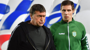 Julio César Falcioni: “Los clásicos se juegan a muerte”