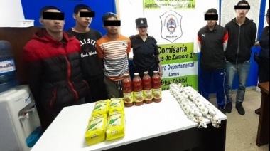 Cinco jóvenes presos por robar comida de un supermercado