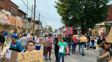 Volvieron a concentrar para pedir la detención del agresor de Teresa Acosta