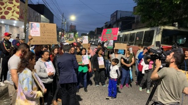 Volvieron a concentrar para pedir la detención del agresor de Teresa Acosta