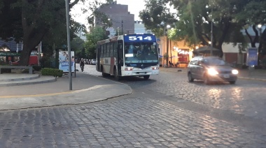 Ladrones simularon ser pasajeros de un colectivo para escapar de la Policía