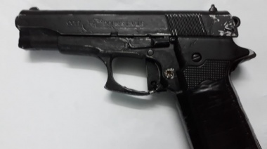 Menores detenidos por robar con la réplica de un arma