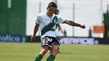 Luciano Gómez: “Me quedo en Banfield al menos por 6 meses más”