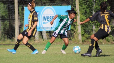 Fútbol femenino: continúa la acción