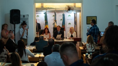 En su discurso Fernando Gray arremetió contra la oposición por “el ajuste insostenible” de Macri y Vidal