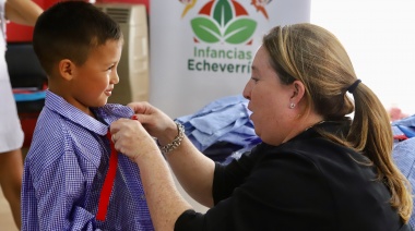 El Municipio entregó 150 camisolines a niños de Centros de Atención Integral