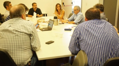 AySA garantiza la calidad del agua potable domiciliaria y busca llegar a más lugares