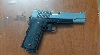 Inseguridad en cuarentena: detuvieron a un motochorro armado con la réplica de una pistola