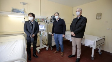 Kicillof recorrió las obras del hospital Oñativia junto a Cascallares