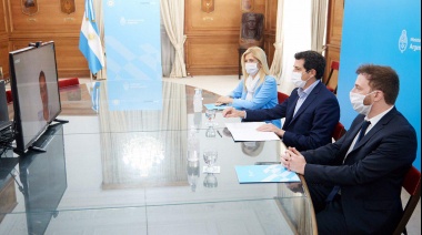 Wado de Pedro firmó un convenio con Magario y Otermín